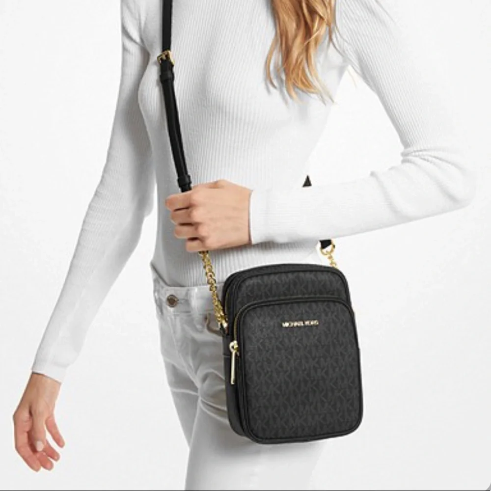 MICHAEL KORS Jet Set Travel Medium Logo Crossbody Bag Black signature co…